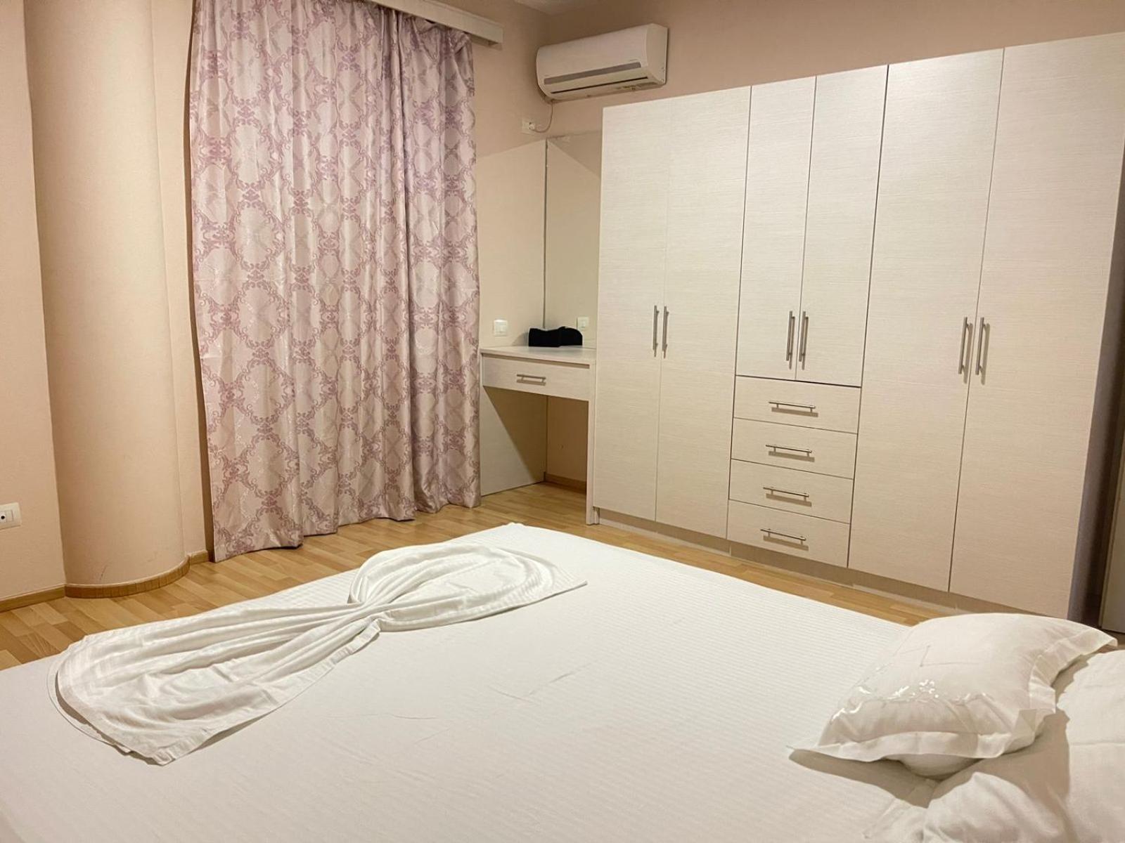 Xhemi'S Apartment Σαράντα Εξωτερικό φωτογραφία